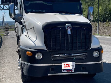 2004 Kenworth T2000, белый, 2500000 рублей, вид 2