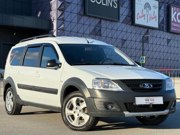 2017 Lada (ВАЗ) Largus I, белый, 997000 рублей