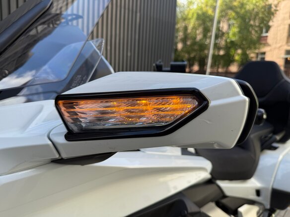 2021 Honda GL 1800 Gold Wing, белый, 2830000 рублей - вид 22