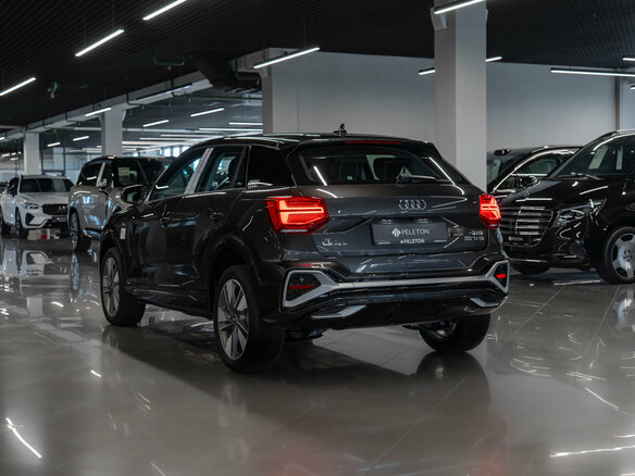 2025 Audi Q2 L 35 TFSI I Рестайлинг, чёрный, 3750000 рублей - вид 3