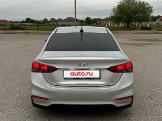 2019 Hyundai Solaris II, серебристый, 1150000 рублей, вид 3