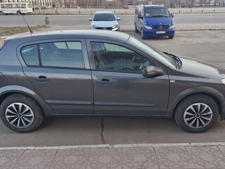 2009 Opel Astra 5-speed H Рестайлинг, серый, 750000 рублей, вид 3