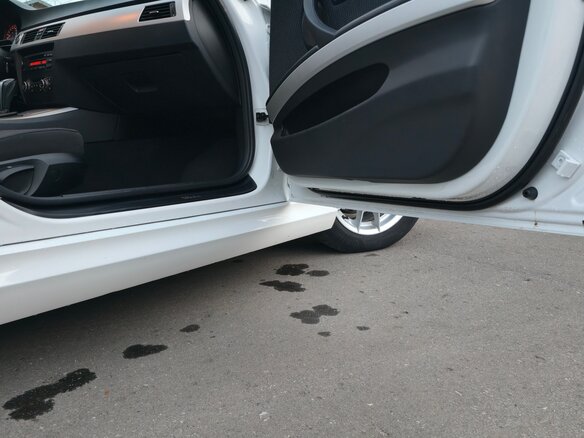 2010 BMW 3 серии 318i V (E90/E91/E92/E93) Рестайлинг, белый, 1000000 рублей - вид 13