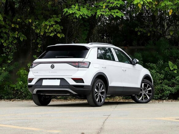 2026 Volkswagen T-Roc I Рестайлинг, белый, 2400000 рублей - вид 4