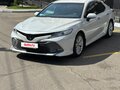 2021 Toyota Camry VIII (XV70), белый, 3050000 рублей