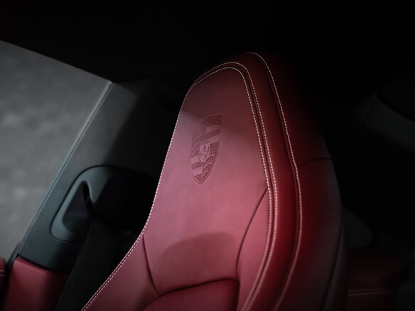 2020 Porsche 911 Carrera 4S VIII (992), серый, 16500000 рублей - вид 18