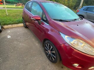 2009 Ford Fiesta Mk6, красный, 620000 рублей, вид 4