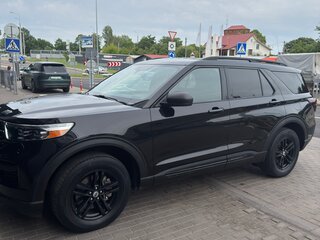 2020 Ford Explorer VI, чёрный, 2900000 рублей, вид 1