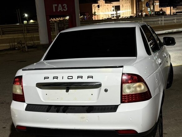 2013 Lada (ВАЗ) Priora I Рестайлинг, белый, 400000 рублей - вид 12