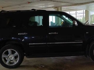 2012 Chevrolet Tahoe 6AT III, чёрный, 4000000 рублей, вид 3