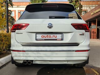 2017 Volkswagen Tiguan II, белый, 2690000 рублей, вид 4