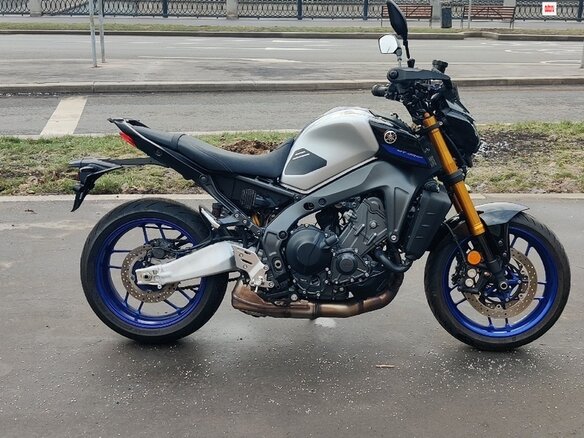 2021 Yamaha MT-09 (FZ-09), серый, 1150000 рублей