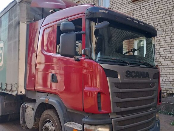 2011 Scania G-series, красный, 1650000 рублей - вид 2