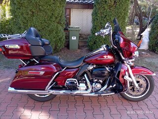 2017 Harley-Davidson Electra Glide, пурпурный, 1350000 рублей, вид 3