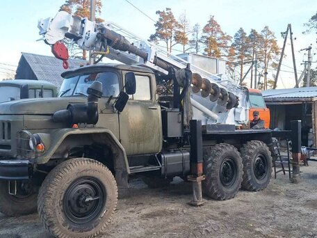 1993 ЗИЛ Буровые установки, зелёный, 4600000 рублей, вид 2