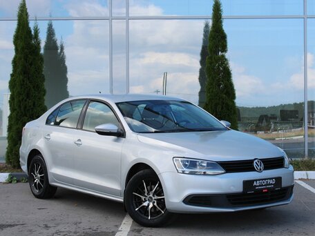 2013 Volkswagen Jetta VI, серебристый, 820000 рублей, вид 3