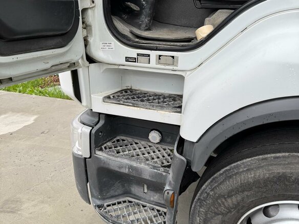 2011 Renault Premium, белый, 4200000 рублей - вид 6