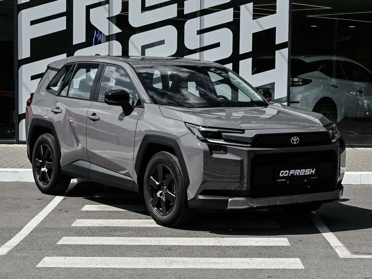 Открыть фотографии: Toyota RAV4 VI (XA60)