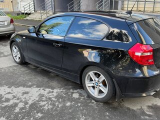 2011 BMW 1 серии 116i I (E81/E82/E87/E88) Рестайлинг, чёрный, 1200000 рублей, вид 3