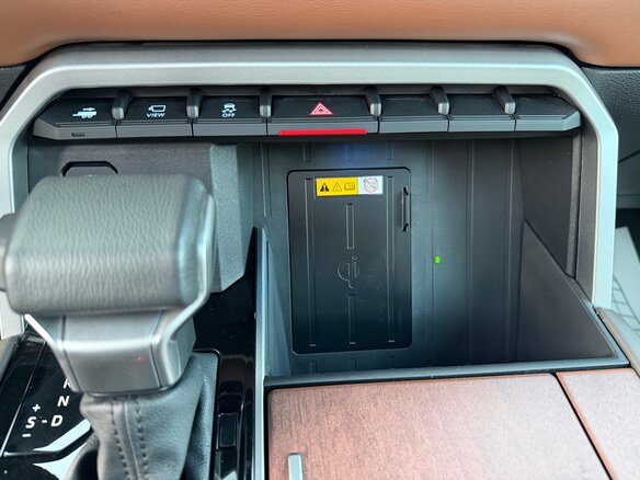 2024 Toyota Tundra CrewMax III, чёрный, 8250000 рублей - вид 34