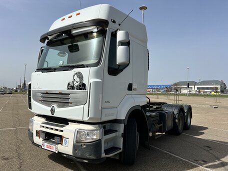 2012 Renault Premium, белый, 3299000 рублей, вид 2