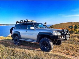 2005 Nissan Patrol V (Y61) Рестайлинг, серебристый, 3999999 рублей, вид 5