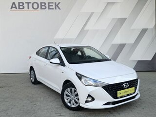 2021 Hyundai Solaris II Рестайлинг, белый, 1545000 рублей, вид 2