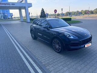 2019 Porsche Cayenne E-Hybrid III, чёрный, 6500000 рублей, вид 3