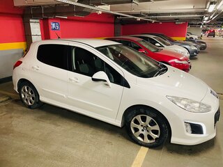 2012 Peugeot 308 I Рестайлинг, белый, 650000 рублей, вид 3