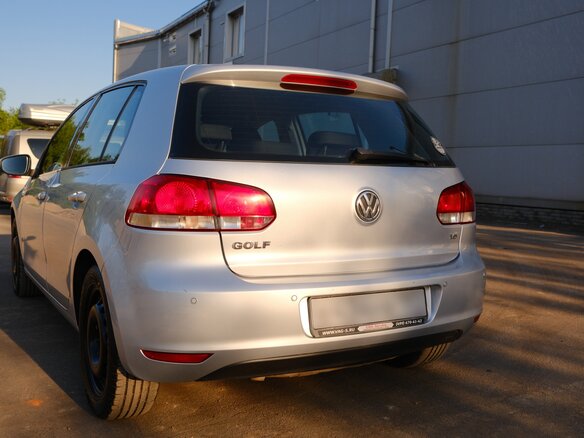2012 Volkswagen Golf VI, серебристый, 705000 рублей - вид 3