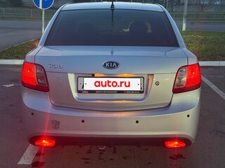 2011 Kia Rio II Рестайлинг, серебристый, 610000 рублей, вид 3