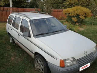 1986 Opel Kadett E, белый, 40000 рублей, вид 3