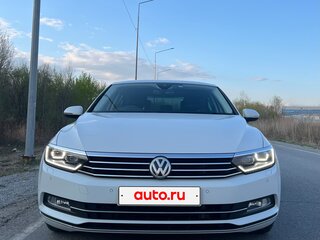 2015 Volkswagen Passat B8, белый, 1385000 рублей, вид 1