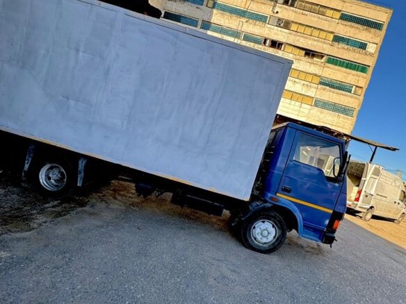 2005 TATA 613, синий, 1200000 рублей - вид 1