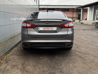 2014 Ford Fusion (North America) II, серый, 1350000 рублей, вид 5