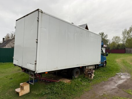 2015 Iveco Daily, синий, 3500000 рублей, вид 4