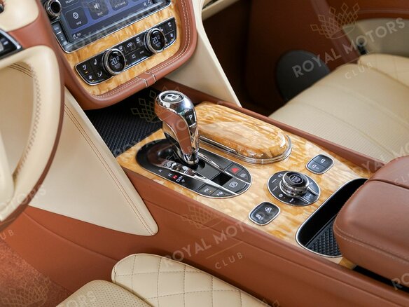 2016 Bentley Bentayga I, коричневый, 7990000 рублей - вид 7