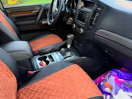 2012 Mitsubishi Pajero IV Рестайлинг 1, белый, 2090000 рублей, вид 5
