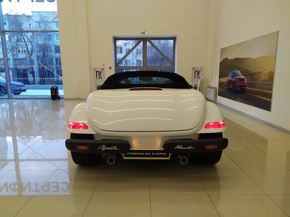 2000 Plymouth Prowler, белый - вид 4