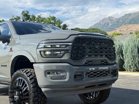 2026 RAM 3500, серый, 16480000 рублей, вид 4
