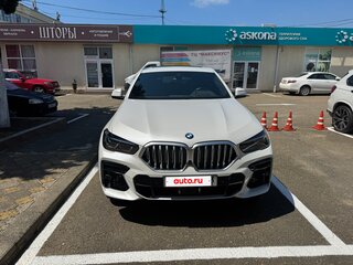 2021 BMW X6 40d III (G06), белый, 9200000 рублей, вид 2