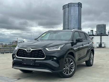 Toyota Highlander IV (XU70)