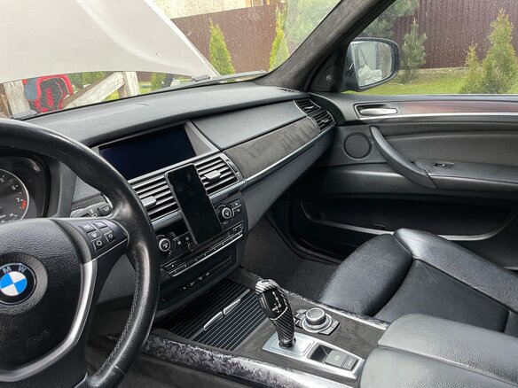 2012 BMW X5 35i II (E70) Рестайлинг, коричневый, 2200000 рублей - вид 24