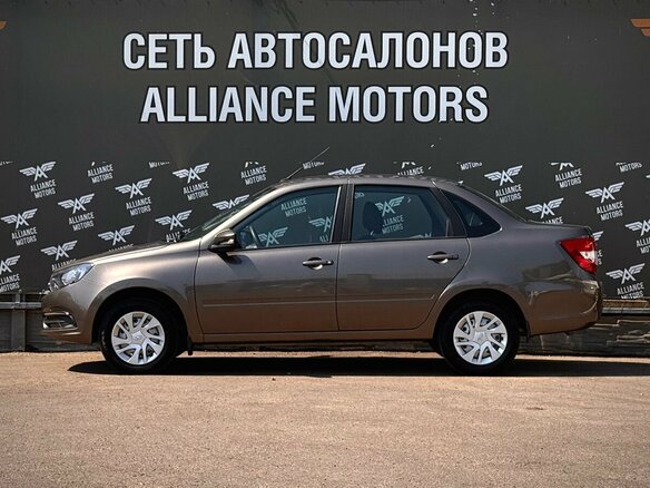2024 Lada (ВАЗ) Granta I Рестайлинг, коричневый - вид 3