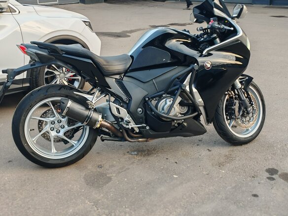 2013 Honda VFR 1200, чёрный, 920000 рублей - вид 2