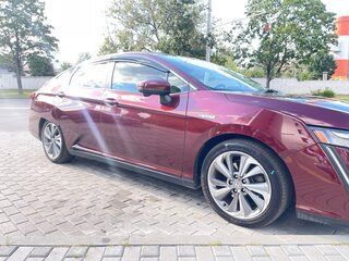 2018 Honda Clarity Plug-in Hybrid II, пурпурный, 1250000 рублей, вид 3