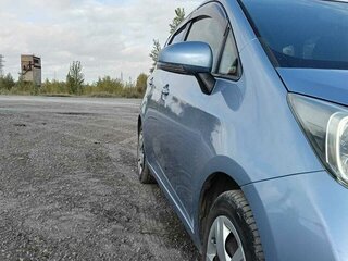 2014 Toyota Ractis II, голубой, 1200000 рублей, вид 3