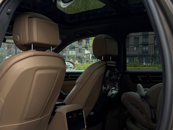 2019 Porsche Cayenne III, коричневый, 5500000 рублей - вид 11