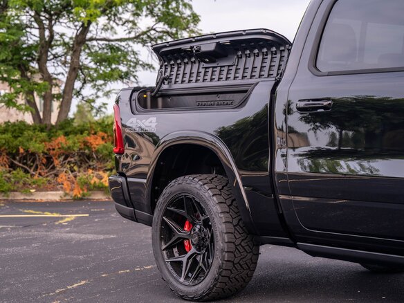 2026 Ram 1500 Crew Cab eTorque V Рестайлинг, чёрный, 16500000 рублей - вид 26