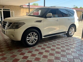 2011 Nissan Patrol VI (Y62), белый, 3500000 рублей, вид 1